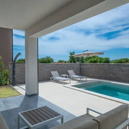 Villa Sunsea With Pool Near Pula