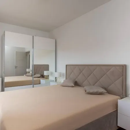 Sunsea With Heated Pool فيلة فودنيان